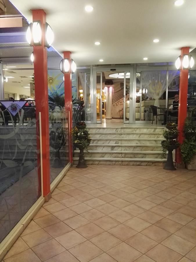 Hotel Sombrero Rimini Kültér fotó