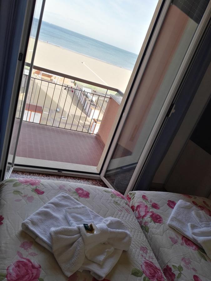 Hotel Sombrero Rimini Kültér fotó